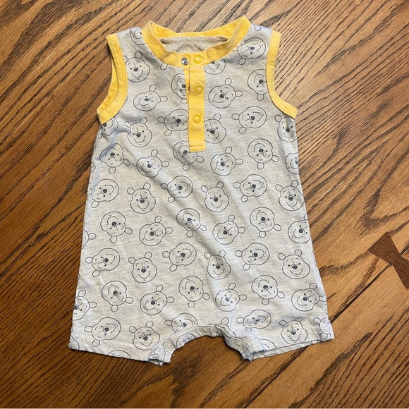 Disney Winnie the Pooh 6-9 month Gray and Yellow Romper - Picture 1 of 5